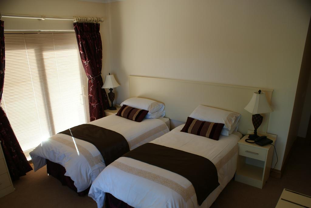B&B The Silver Eel Strokestown Extérieur photo