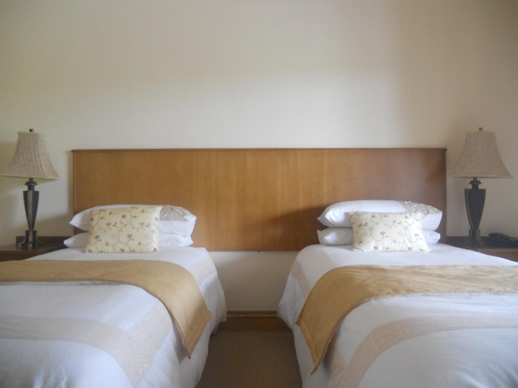B&B The Silver Eel Strokestown Chambre photo